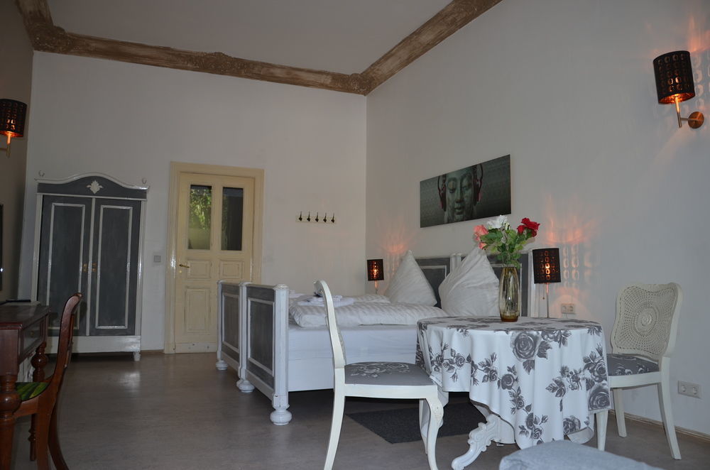 Sevenrooms Gasthuis 3*
